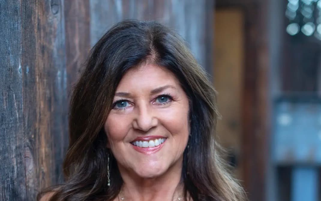 Portrait of Stacey Lapuk